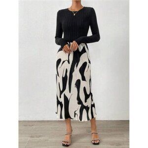 Solid Tee & Graphic Print Skirt